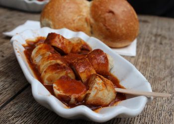 Currywurstschneider elektrisch & manuell im Vergleich (Top 3)