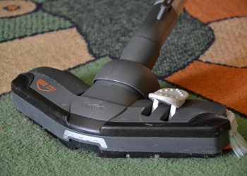 Handstaubsauger mit Bürste (Test) | Rotierender Handsauger