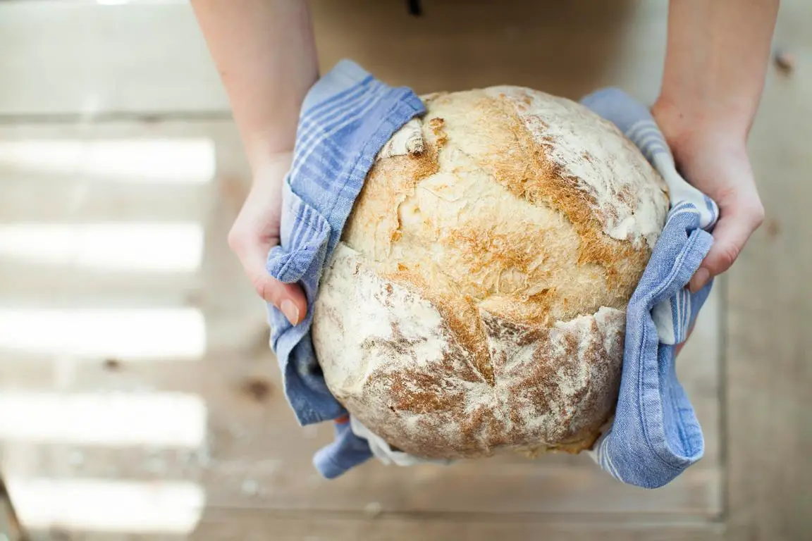 Brotlaib traditionell hergestelltes Brot