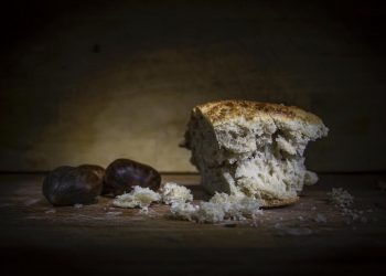 Brotschneidemaschine in Schwarz | Dunkle Allesschneider