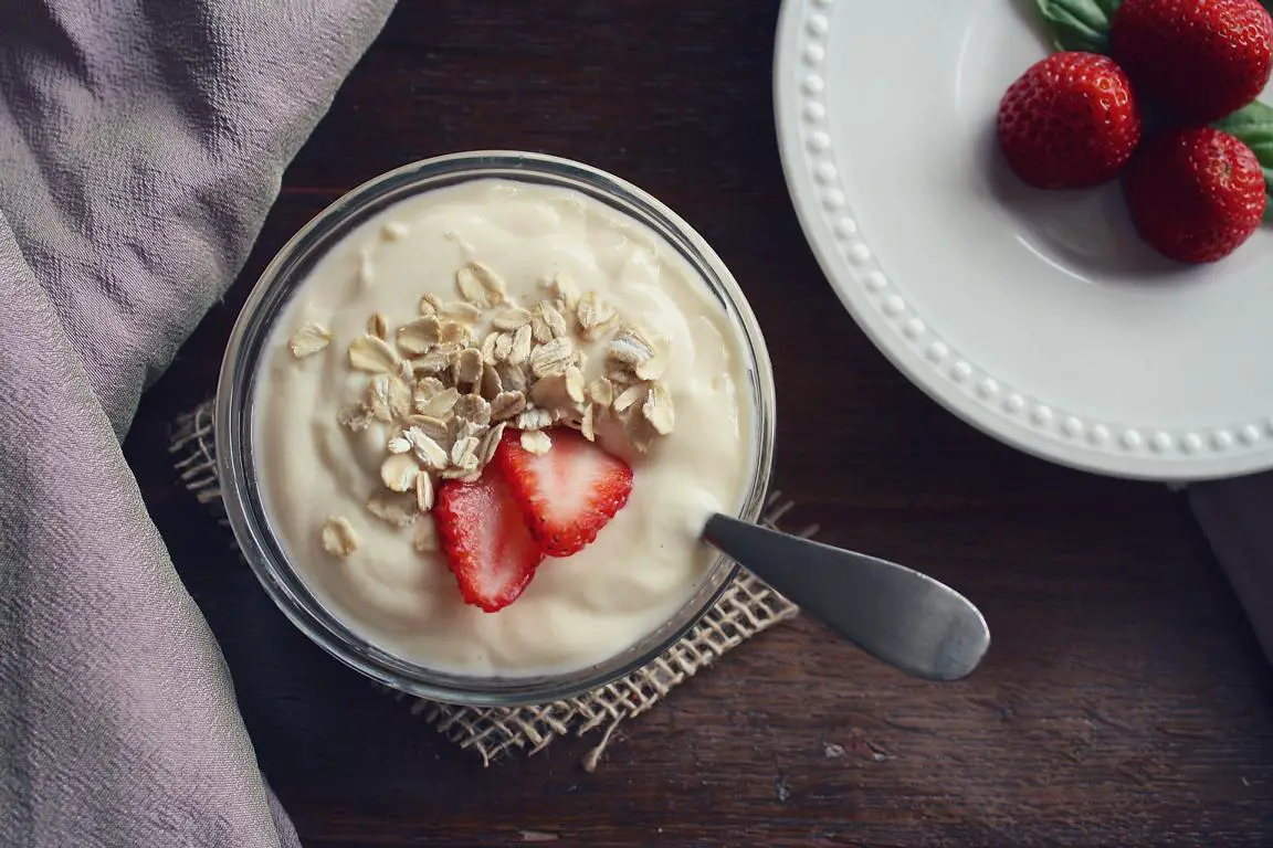 Vanillejoghurt mit Erdbeeren Joghurt essbereit