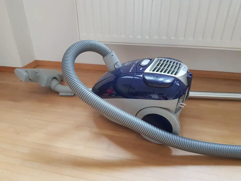 AEG Bodenstaubsauger mit Kabel und Schlauch Alter Staubsauger