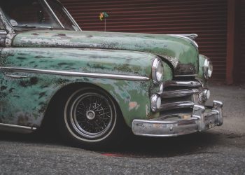 Autoleder reinigen (Tipps) | Ledersitze & Kunstleder pflegen