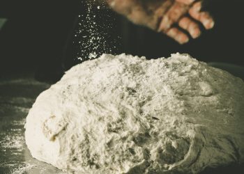 Wie lange muss Brotteig gehen (Tipps) | Kneten & Ruhen